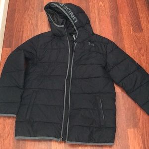 Boys under armour coat in excellent used condition